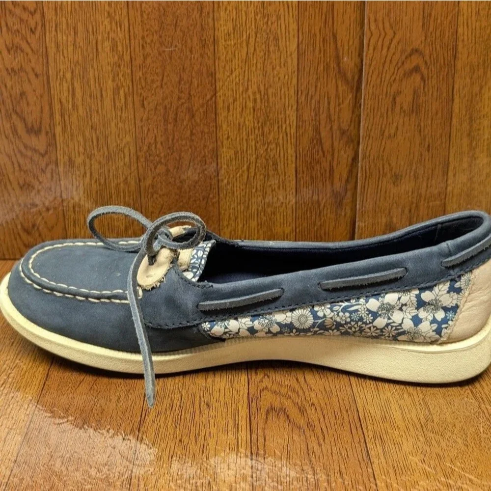 Sperry Oasis Loft Liberty Floral Boat /Deck Shoe Casual Rawhide Laces Size 7.5